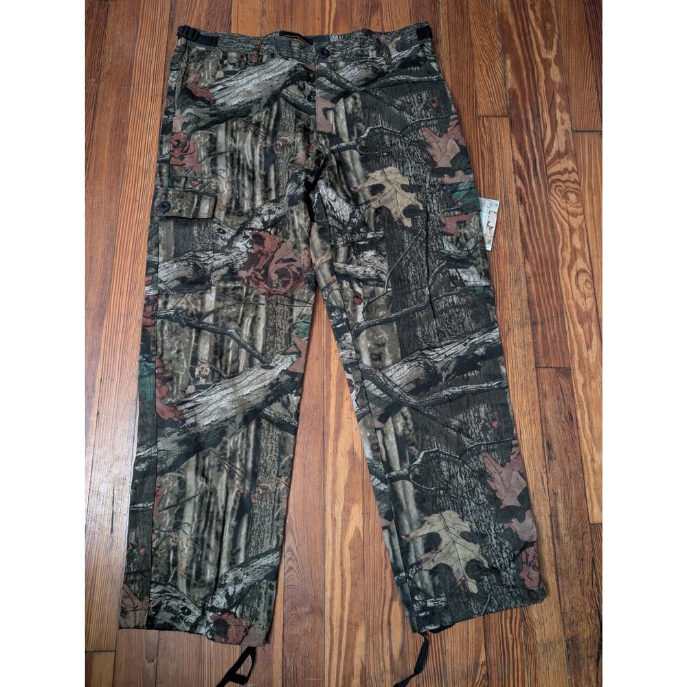 Yukon Gear Mens L Camo Pants Size 40X31 Adjustable Pants NWT